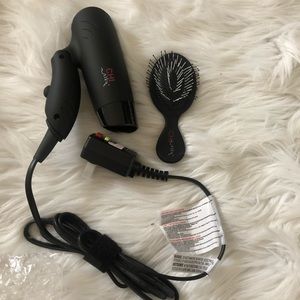 Chi air mini hairdryer and small brush